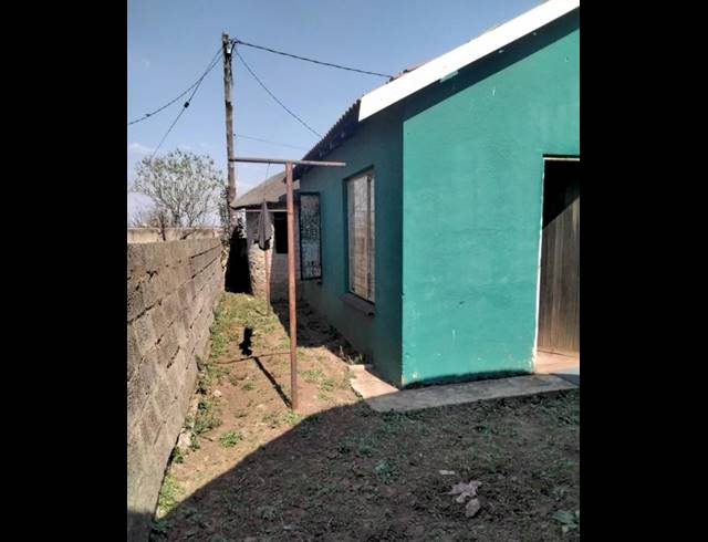 2 BEDROOM HOUSE FOR SALE IN PALM SPRINGS